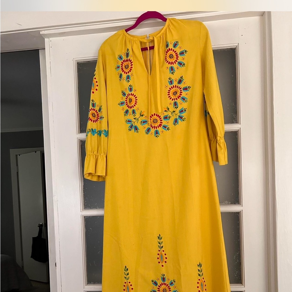 Vintage Yellow Maxi Dress with Floral Embroidery